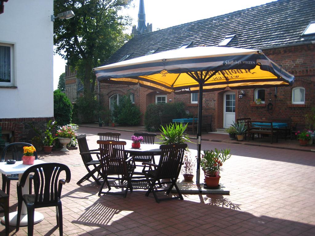 Landgasthof Simke Hotel Rietz Neuendorf Exterior photo
